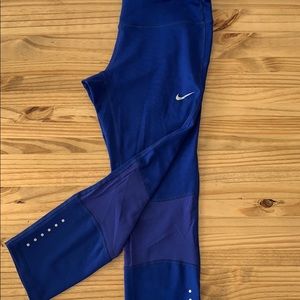Women’s Nike Dri-Fit Capri Leggins S